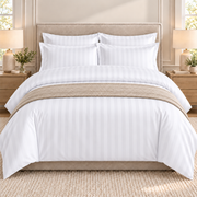 Lenjerie de Pat Hotelieră Damasc pentru 2 Persoane, 4 Piese, 100% Bumbac, Dungă 1 cm, Alb Optic